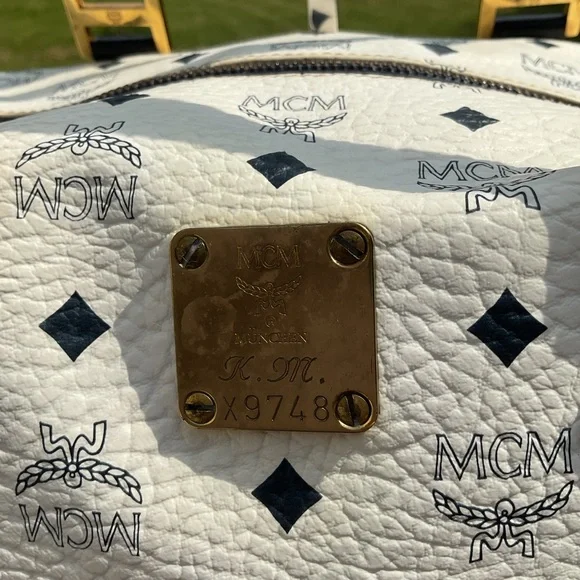 MCM Authentic Vintage Monogram Boston Bag – EUC 👜 - Picture 4 of 13